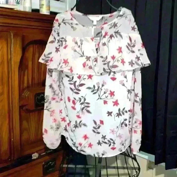 Lauren Conrad blouse size small - Picture 3 of 6